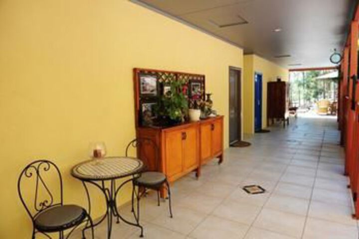 Ballroom/Hall 15 of 20