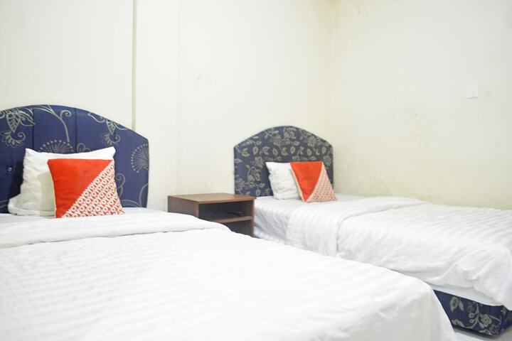 Room 13 of 24