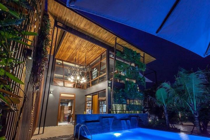 Pool 18 of 48