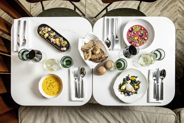 Dining 68 of 91