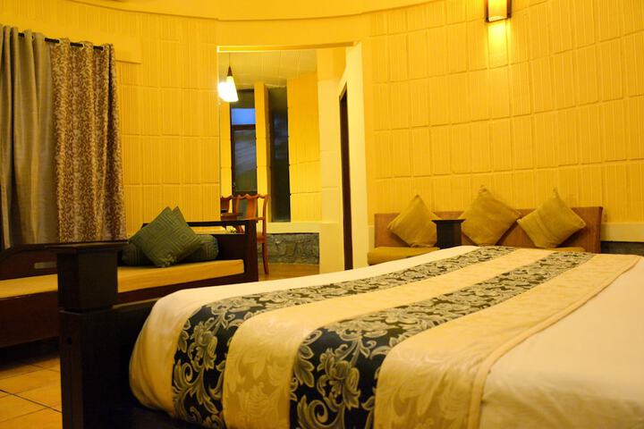 Room 10 of 49