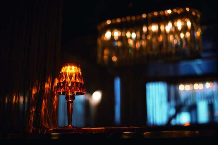 Lounge 74 of 89