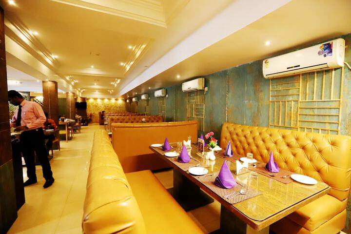 Dining 86 of 130