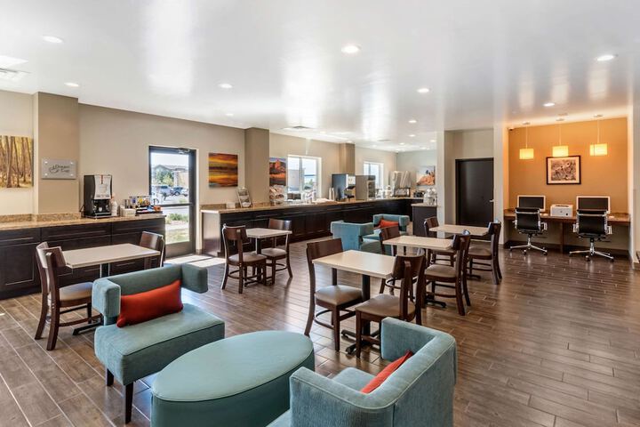 Breakfast area
