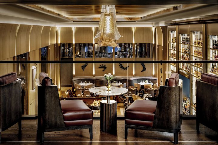 Lounge 65 of 89