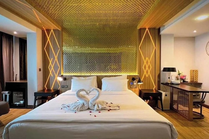 Room 3 of 31