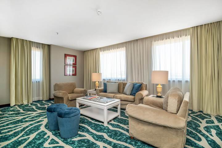 Room 16 of 120