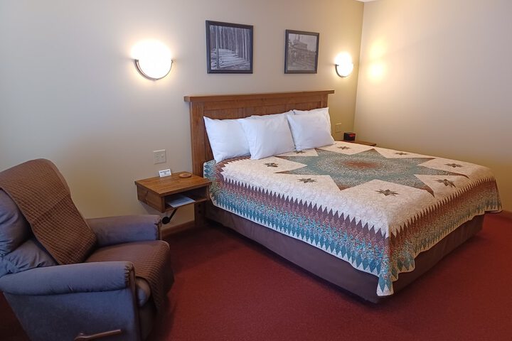 Room 4 of 23