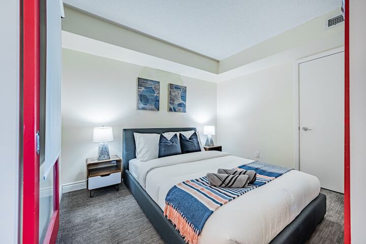 Room 4 of 106