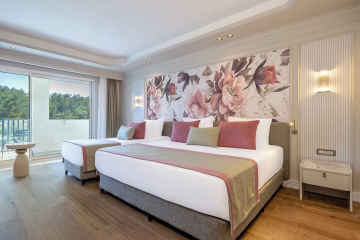 Room 43 of 224