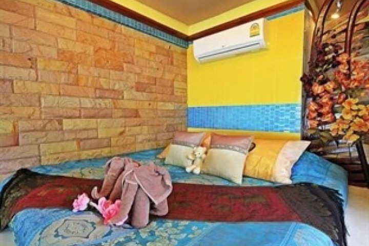 Room 15 of 29