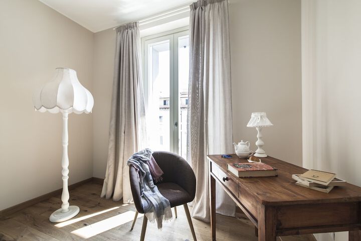Room 16 of 189