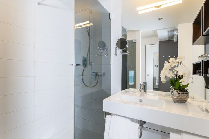 Clean Restrooms