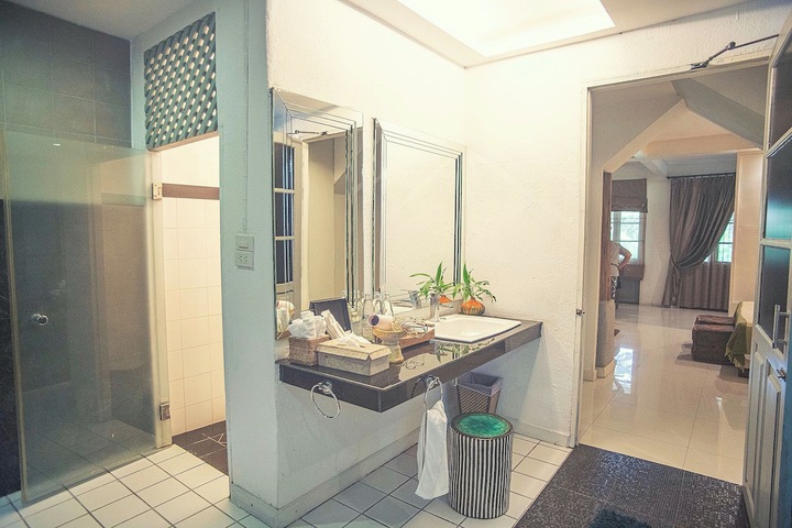 Room 154 of 283