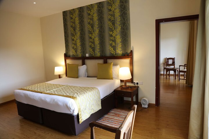 Room 15 of 114