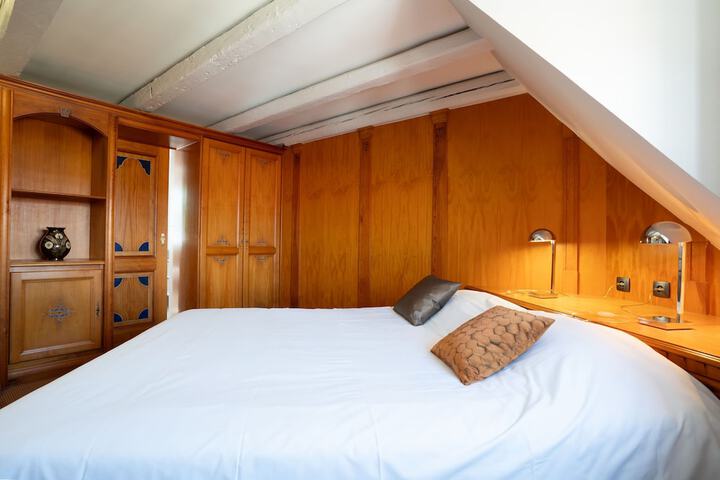 Room 14 of 38