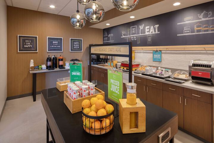 Breakfast area