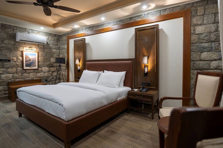Room 5 of 35