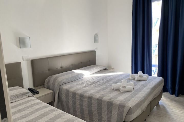 Room 15 of 51