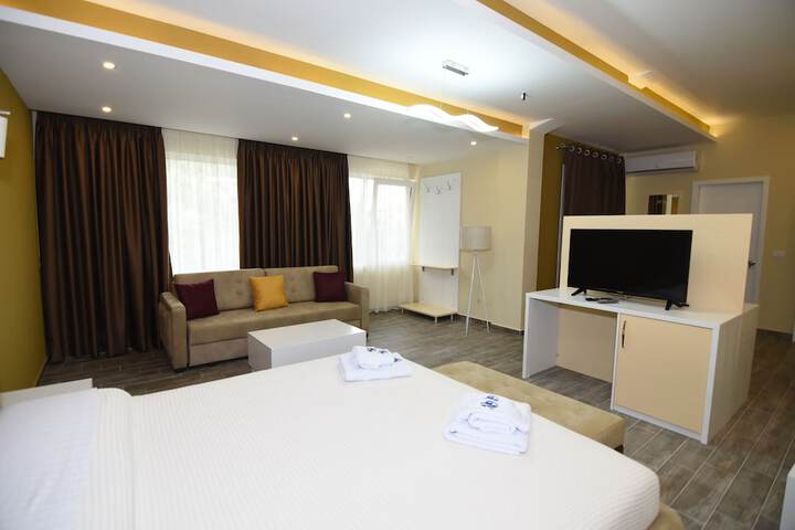 Room 14 of 121