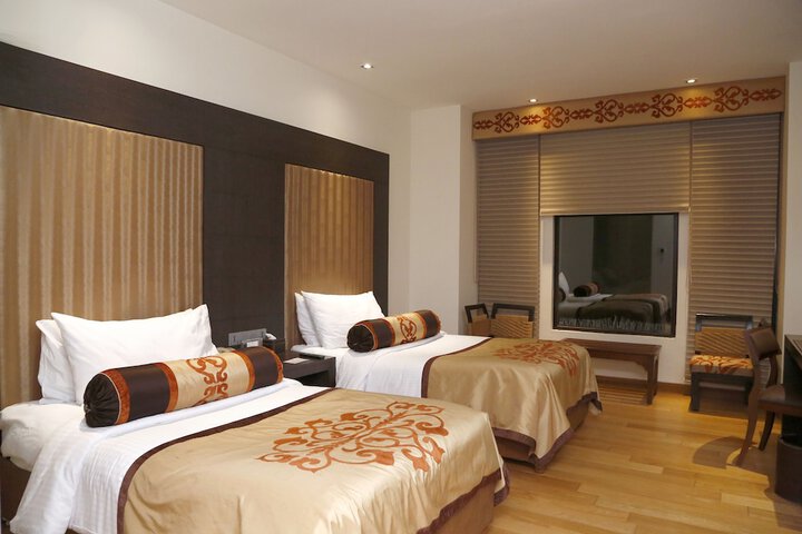 Room 4 of 22