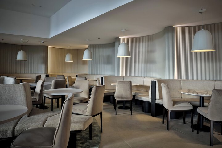 Dining 80 of 117