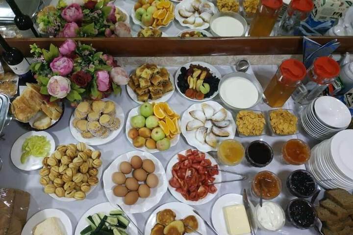 Breakfast buffet