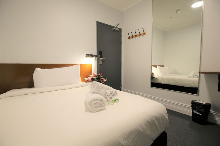 Room 22 of 51