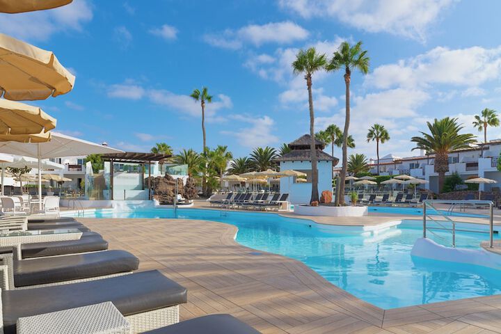 Pools & Facilities