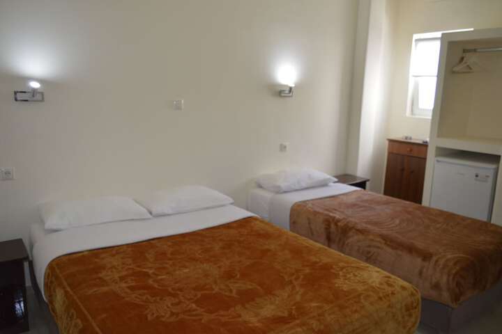 Room 19 of 35