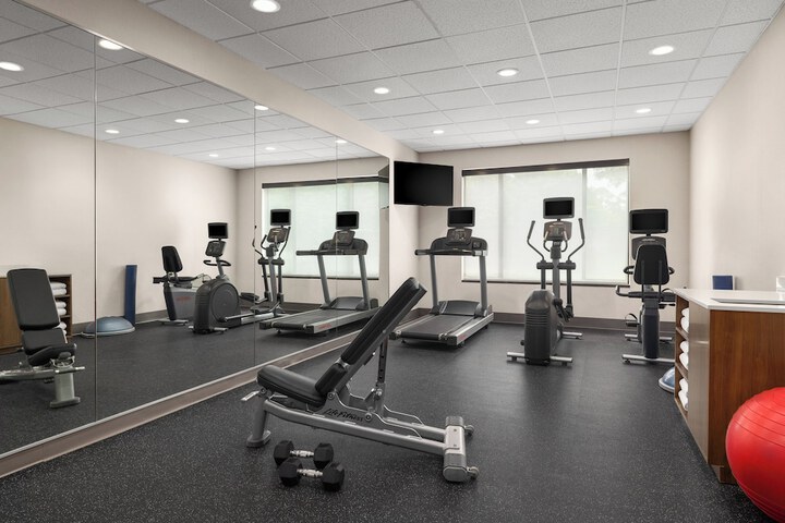 Hotel Gym Photos