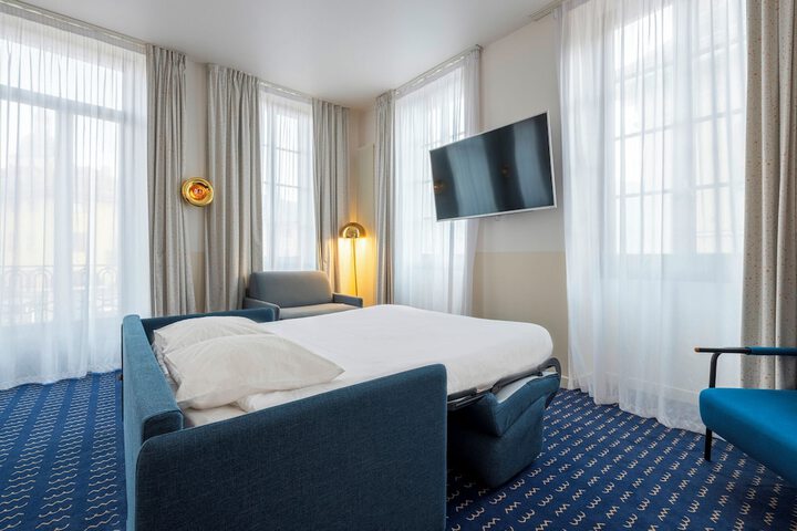 Room 46 of 89