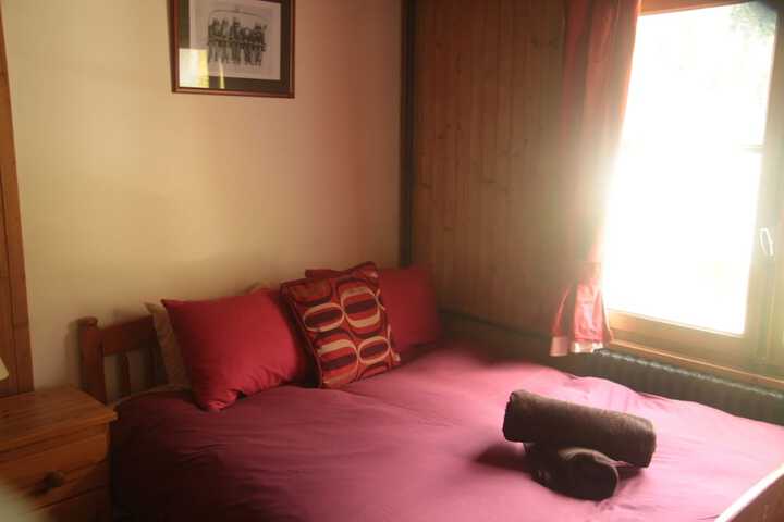 Room 11 of 34