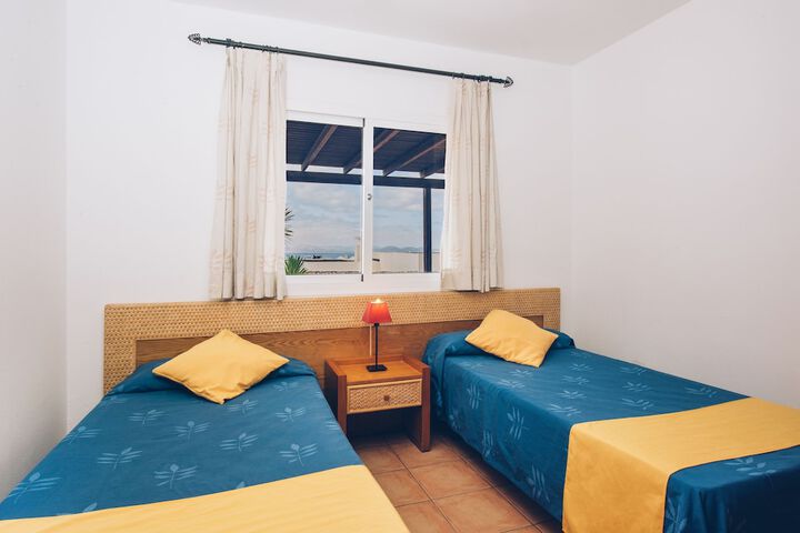 Room 7 of 90