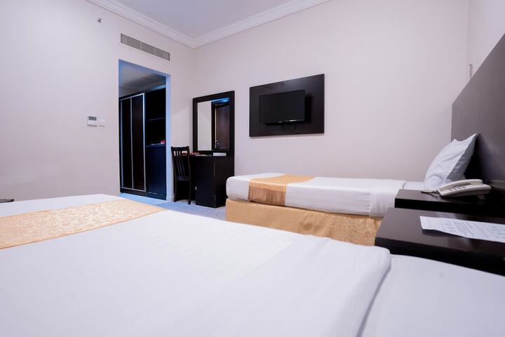 Room 20 of 49