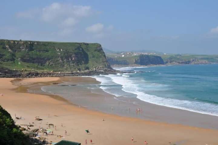 Beach 33 of 41
