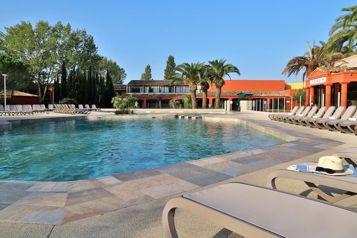 Pool 23 of 55