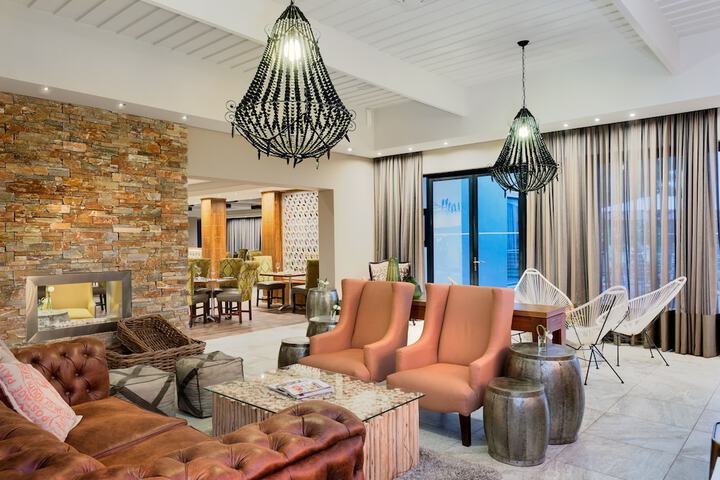 Guest Lobby