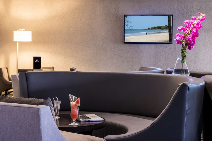 Lounge 69 of 108