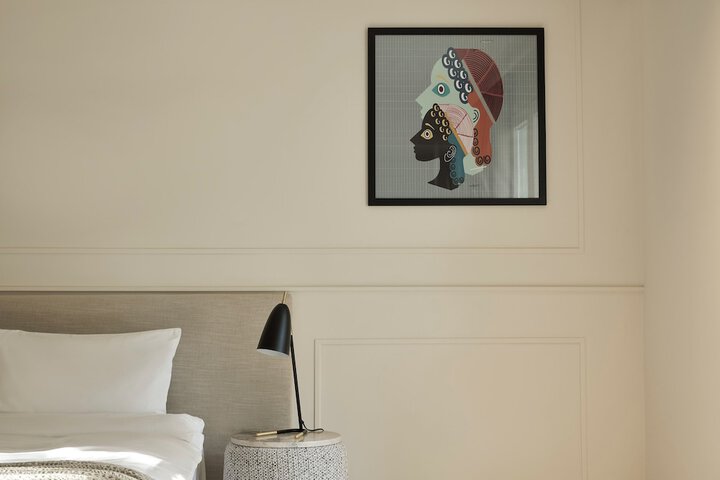 Room 17 of 43