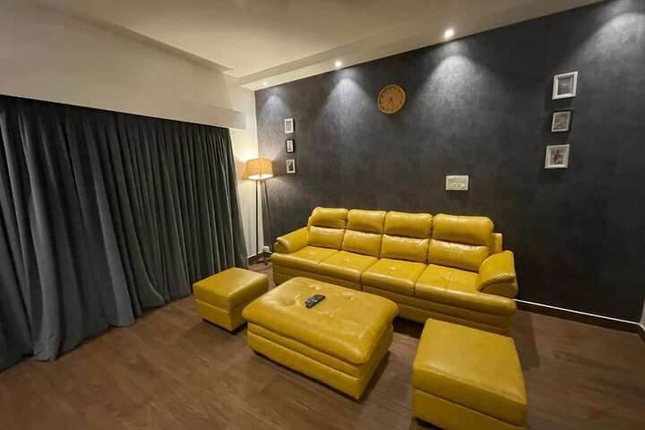 Room 16 of 34