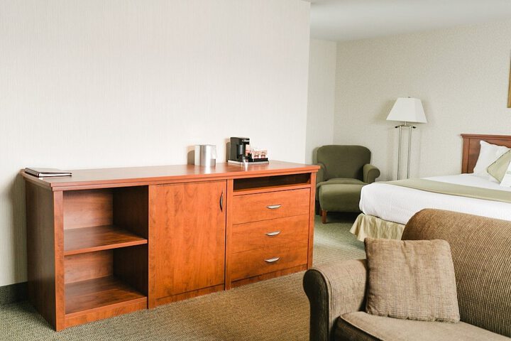 Room 17 of 41