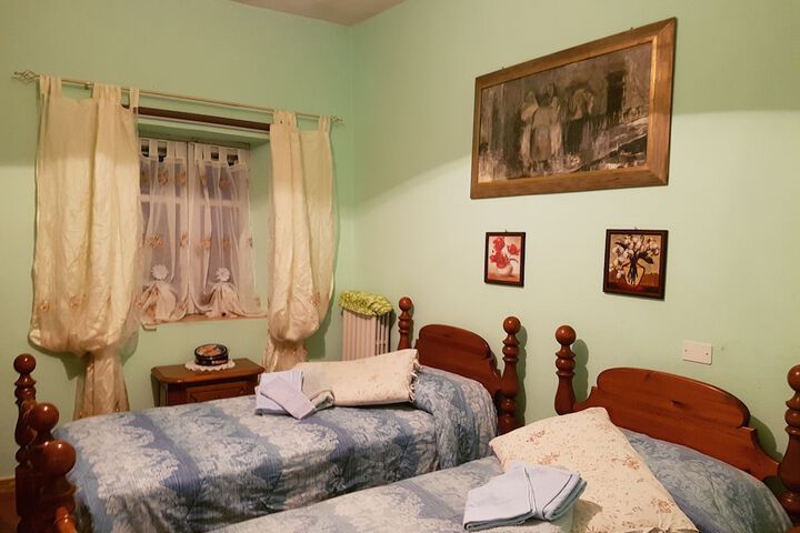 Room 17 of 18