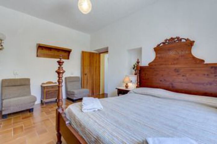 Room 21 of 51