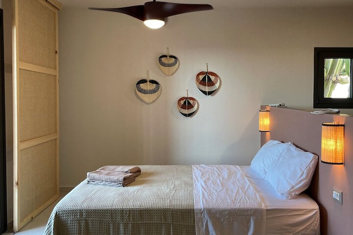 Room 11 of 189