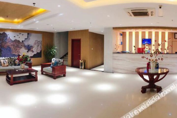 Hotel Interior 11 of 27