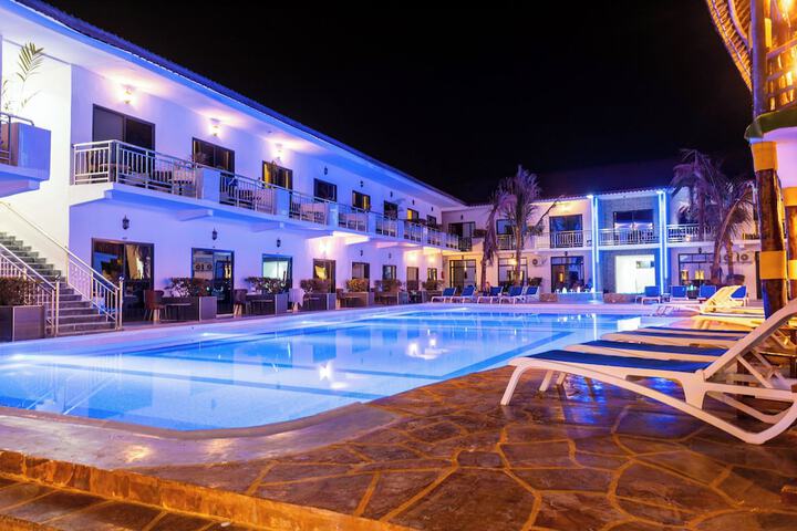 Pool 88 of 163