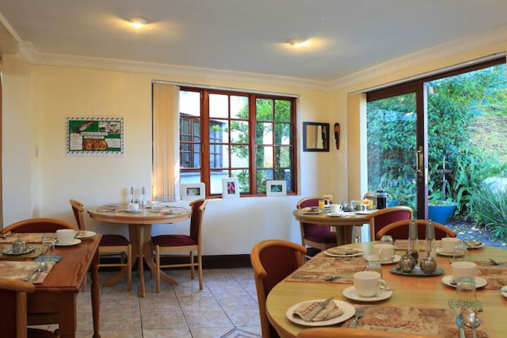 Dining Photos
