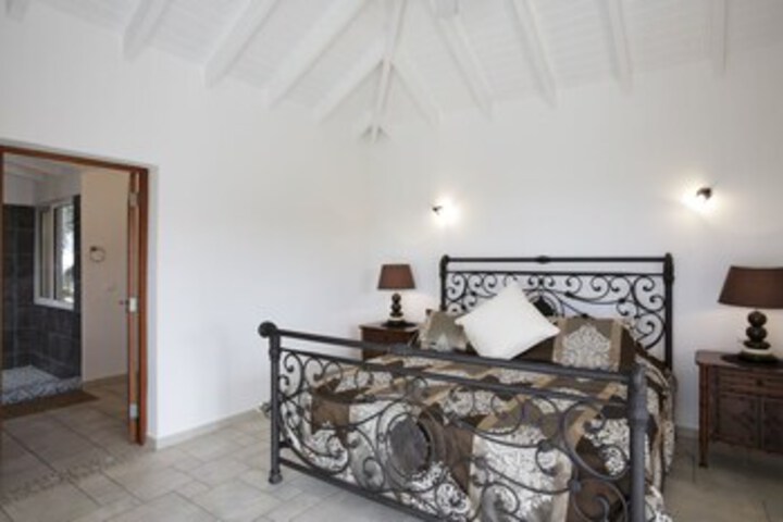 Room 15 of 21