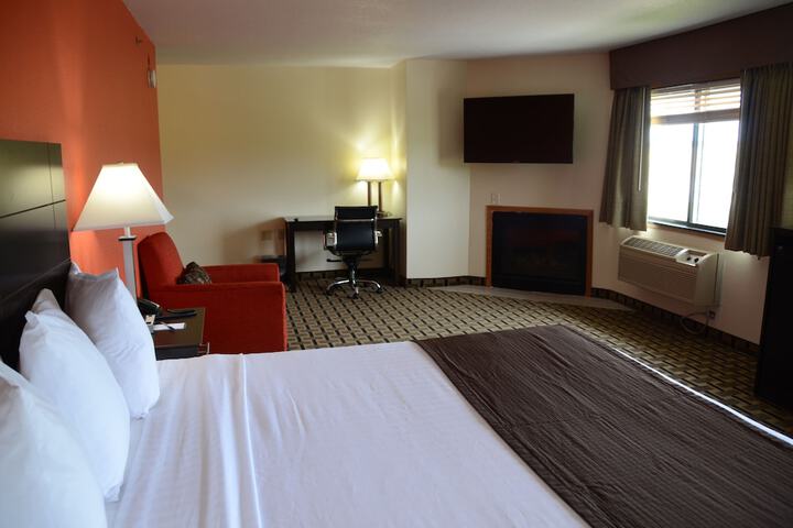 1 King Bed (23 of 23)